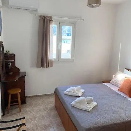 Kritamo Perissa (Santorini)
