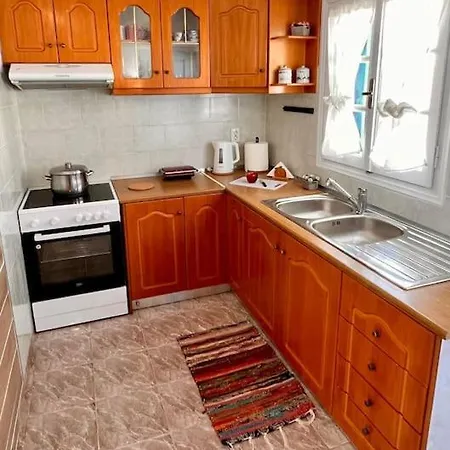 Kritamo Apartment *